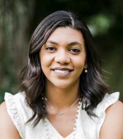 Dental Assistant, Hattie